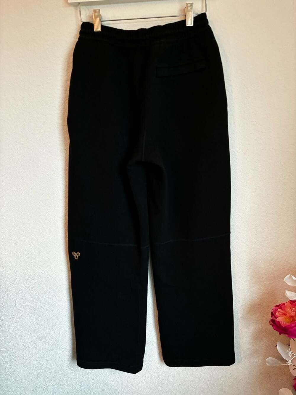 Aritzia Golden Tna Wide-Leg Sweatpants Black Size XS